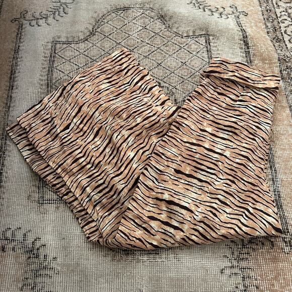 DONT BUY Faithfull the Brand Lena Tiger Print Wide Leg Pants - Picture 8 of 8